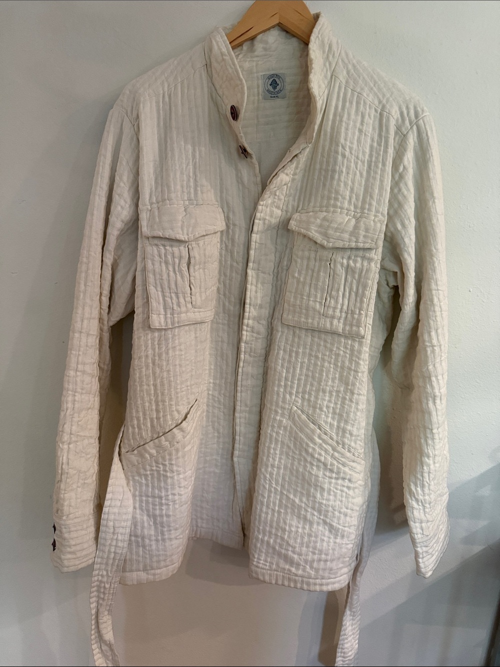 18 East Mfg sz XL Quilted Cream Men's cotton Jacket 23x31 tie waist great cond